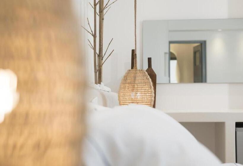 سوییت جونیور با چشم‌انداز دریا, Iliada Suites  Adults Only
