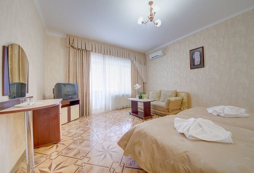 اتاق راحتی سه تخته, Milotel Pavel