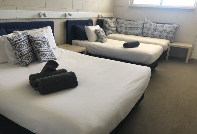 اتاق استاندارد سه نفره, Motel Wellington Wodonga
