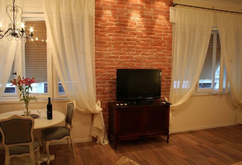 סטודיו סופריור, Banica Apartments & Rooms