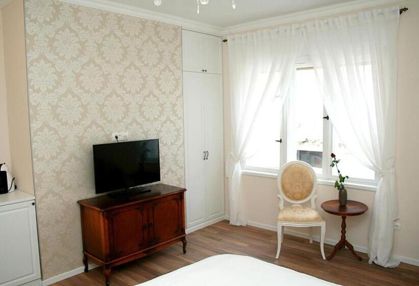 חדר פרמיום לשלושה, Banica Apartments & Rooms