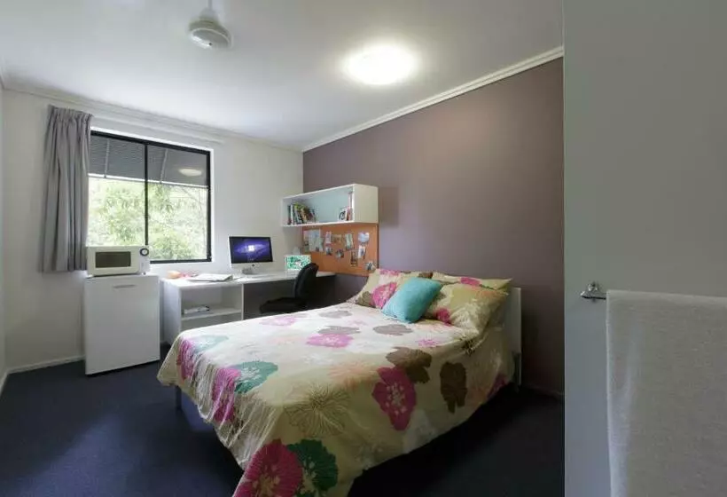 Standard-studio, Sydney University Village