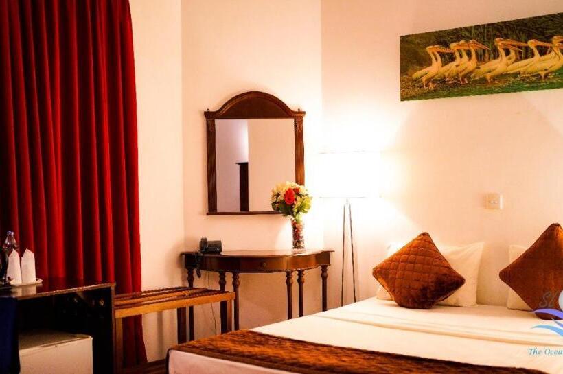 家庭间, The Ocean Pearl Hotel Negombo