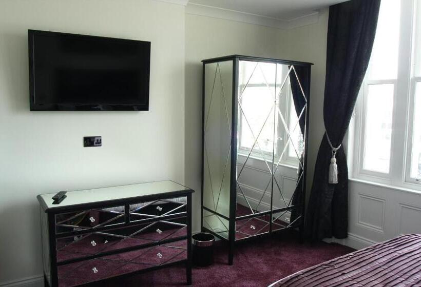 带大床的标准间, The Ship Leopard Hotel No Children