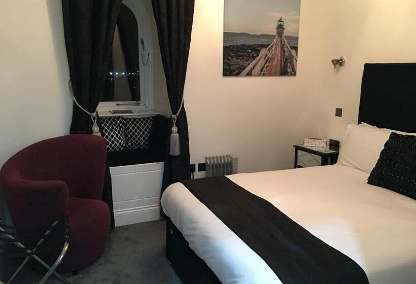 带大床的标准间, The Ship Leopard Hotel No Children