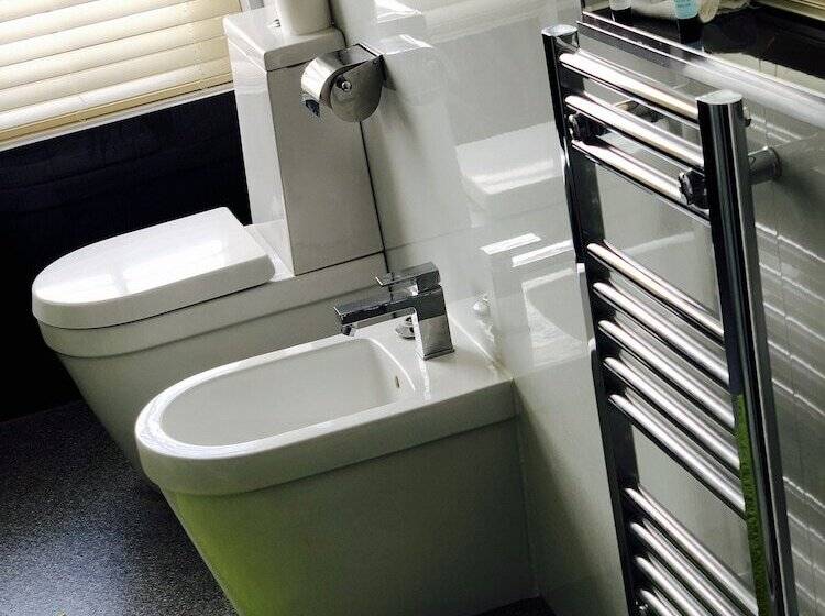 标准间, The Ship Leopard Hotel No Children