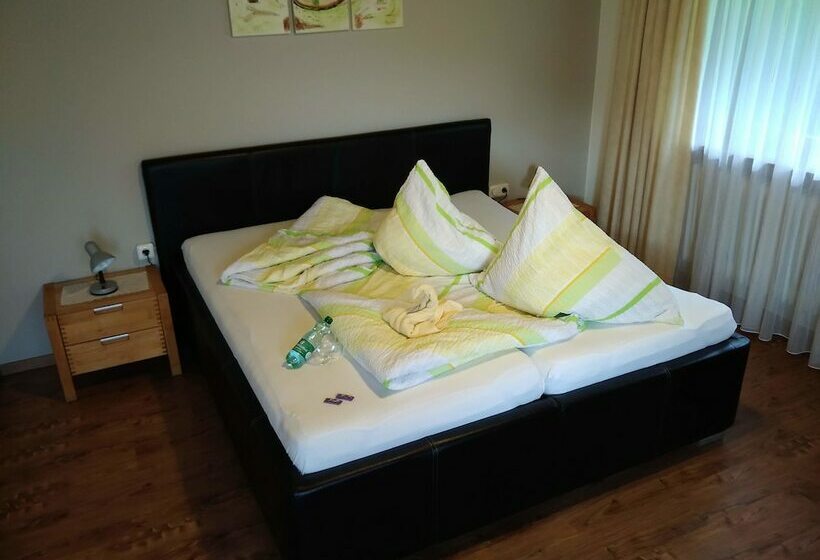 اتاق استاندارد با چشم‌انداز کوهستان, Denggenhof   Bed And Breakfast