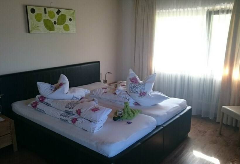 اتاق استاندارد با چشم‌انداز کوهستان, Denggenhof   Bed And Breakfast