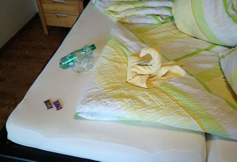 اتاق استاندارد با چشم‌انداز کوهستان, Denggenhof   Bed And Breakfast