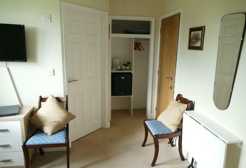 غرفة قياسية, The Willows