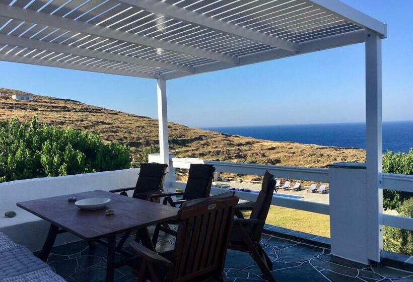 דירת חדר, Cape Napos