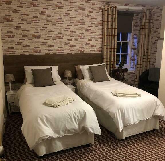 スタンダードルーム, The Cricketers Arms