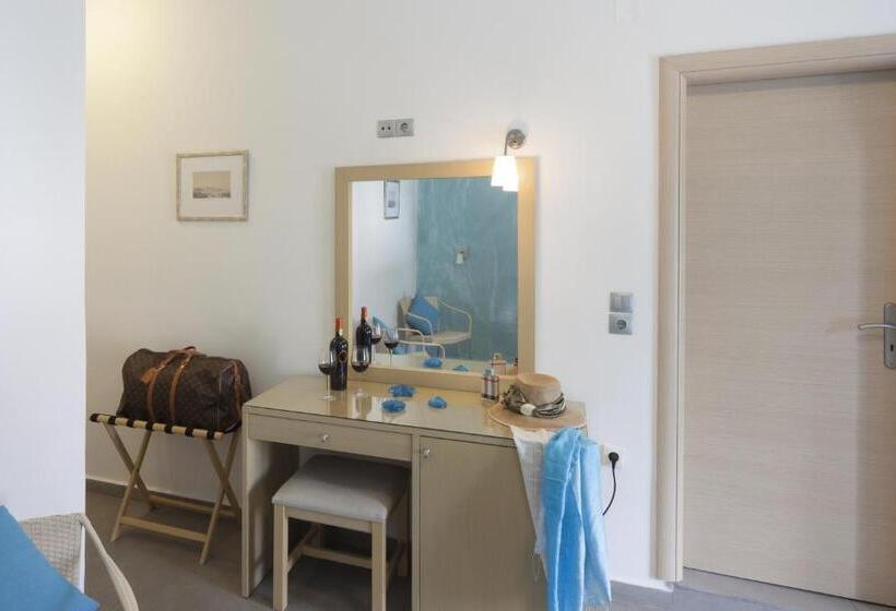 اتاق خانوادگی, Blue Harmony