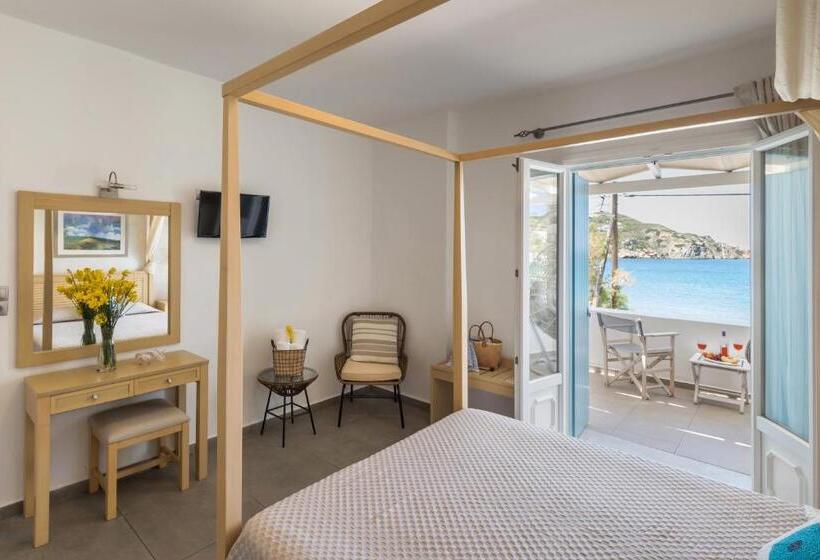 اتاق لوکس با بالکن و چشم‌انداز دریا, Blue Harmony