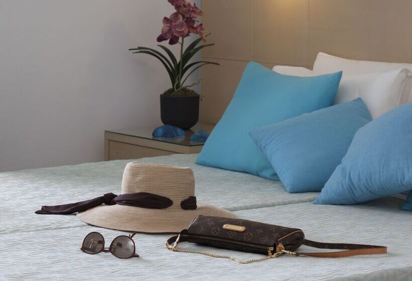 اتاق خانوادگی, Blue Harmony