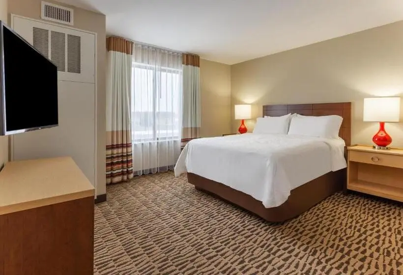 クイーンサイズベッドのスイートルーム, Candlewood Suites Fargo South  Medical Center By Ihg