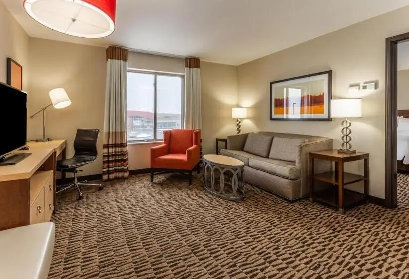 クイーンサイズベッドのスイートルーム, Candlewood Suites Fargo South  Medical Center By Ihg