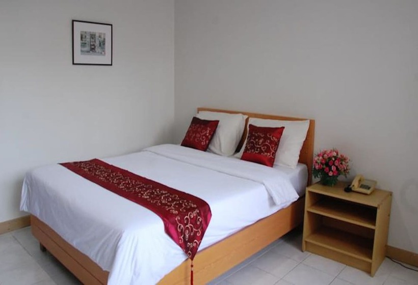 חדר סטנדרט, Central Place