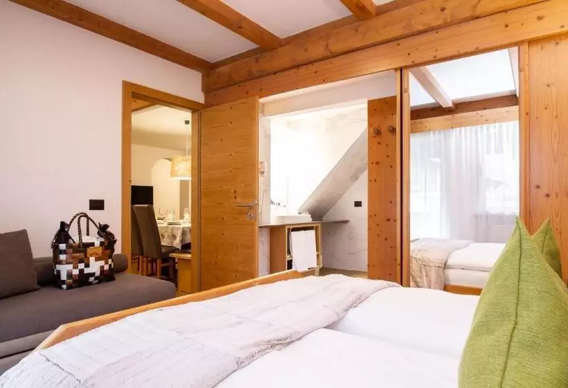 Deluxe-sviitti 2 Makuuhuonetta, Cirelle Suite&spa