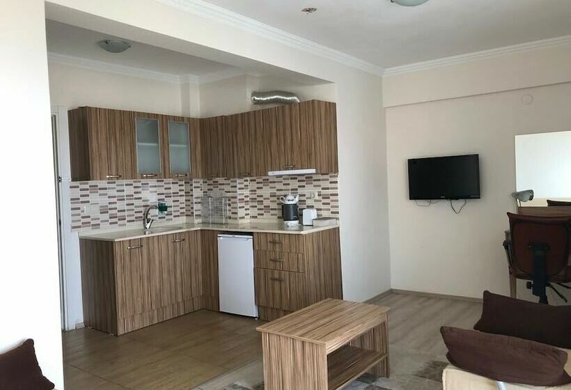 مجموعه ویستا شهر, Dort Mevsim Suit