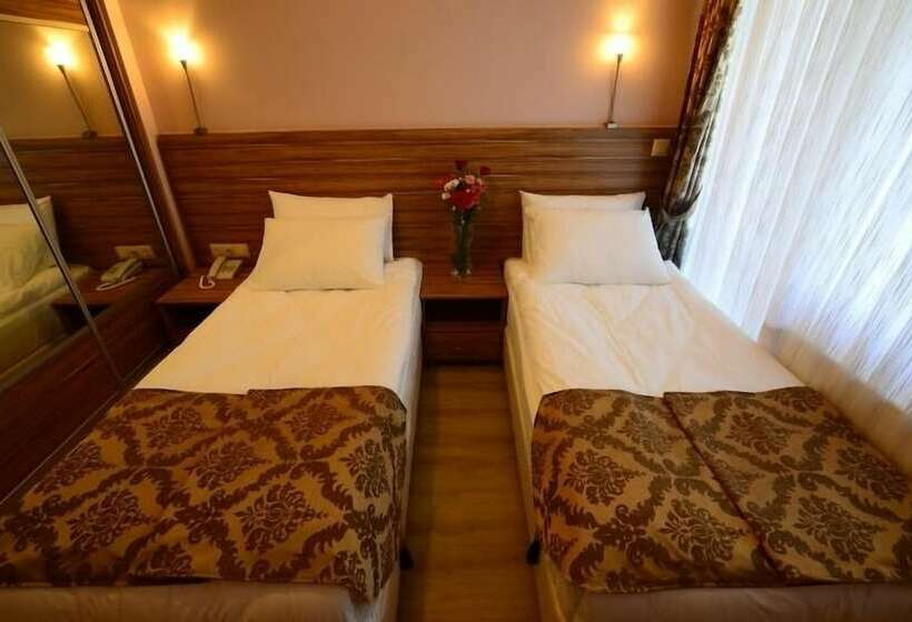 مجموعه ویستا شهر, Dort Mevsim Suit