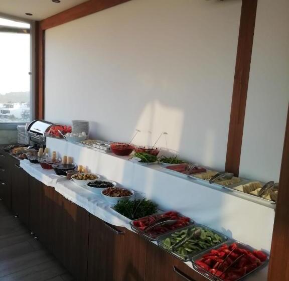 مجموعه ویستا شهر, Dort Mevsim Suit