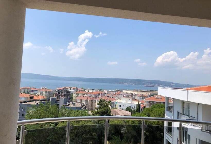 سوییت با چشمانداز دریا, Dort Mevsim Suit