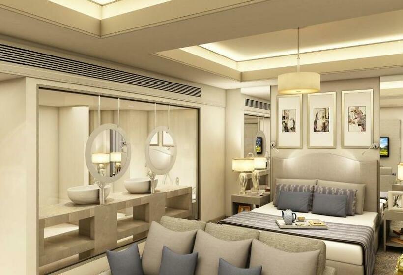 سوییت, Efcee Sarovar Premiere Bhavnagar