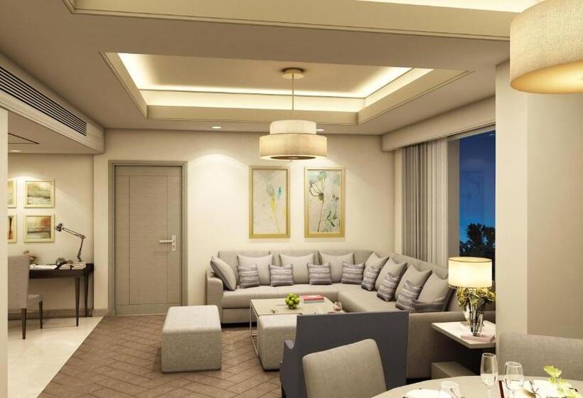 Suite, Efcee Sarovar Premiere Bhavnagar