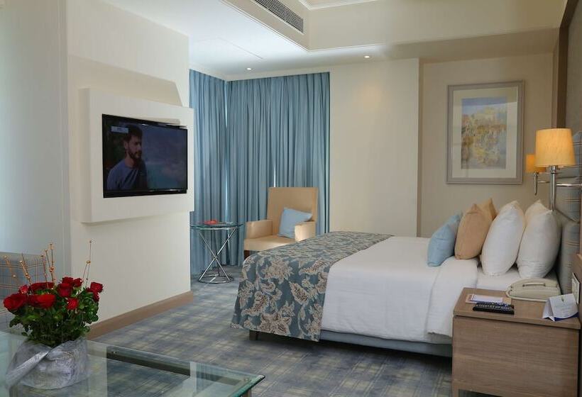 高级客房, Efcee Sarovar Premiere Bhavnagar