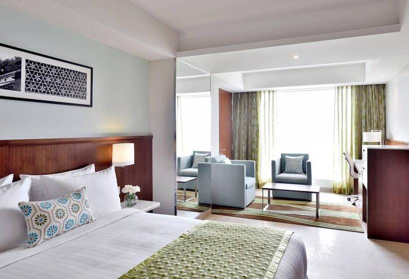 スイート, Fairfield By Marriott Indore