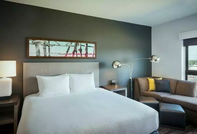 キングサイドベッドのスタンダードワンルーム, Hyatt House Anchorage