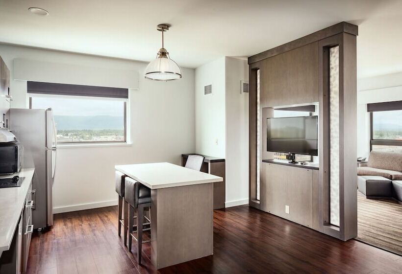 جناح سرير كينج, Hyatt House Anchorage