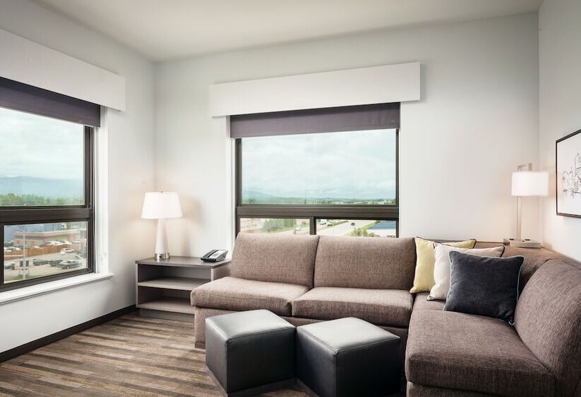 מיטת קינג בסוויטה, Hyatt House Anchorage