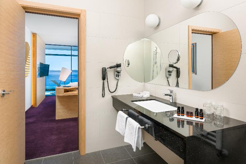 带海景的高级套房, Olympia Sky