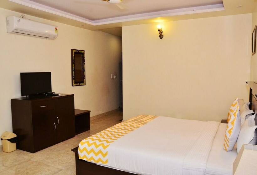 Deluxe Rum, Raj Regency