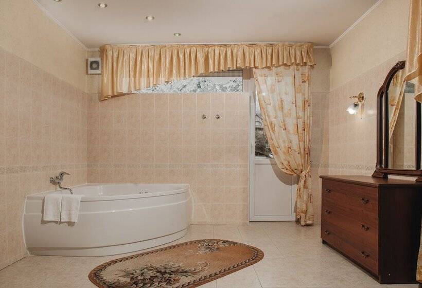 اتاق استاندارد با تخت دوبل, Villa Uytnaya