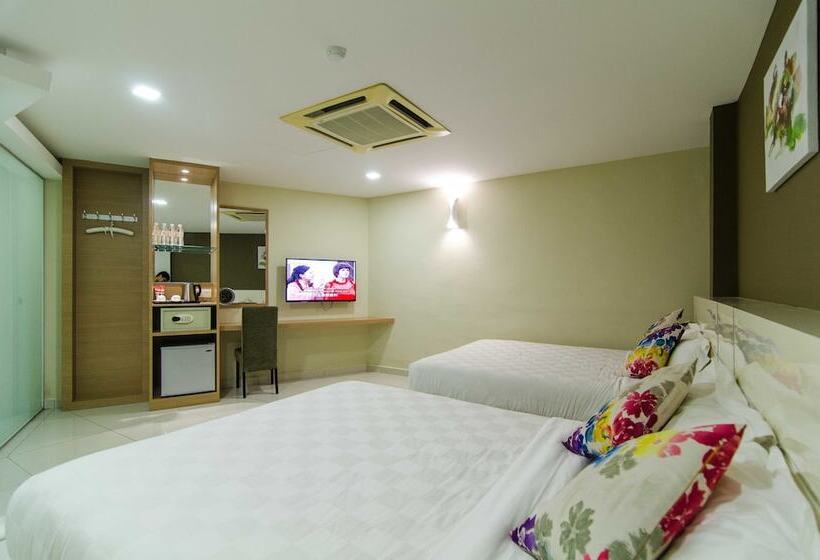 اتاق لوکس خانوادگی, Mornington Hotel Bukit Permata