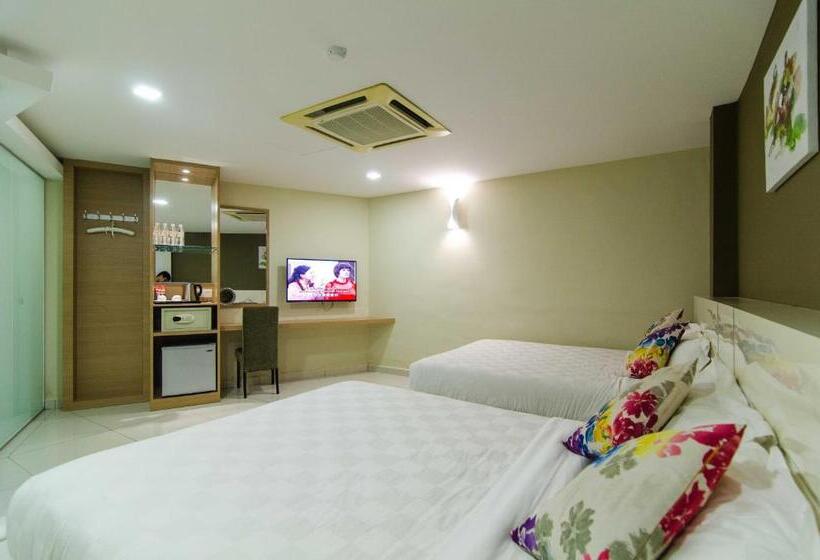 اتاق لوکس خانوادگی, Mornington Hotel Bukit Permata