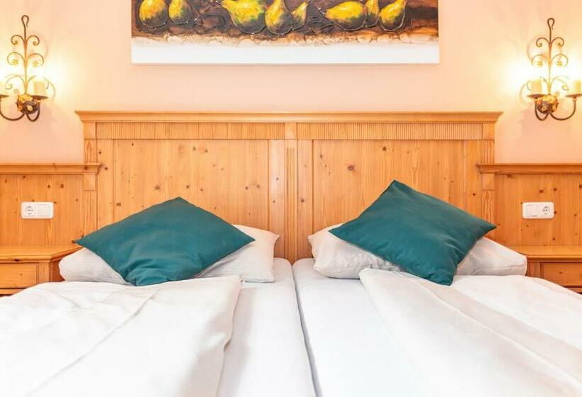 スタンダードトリプルルーム, Landgasthof Fürstenbrunn