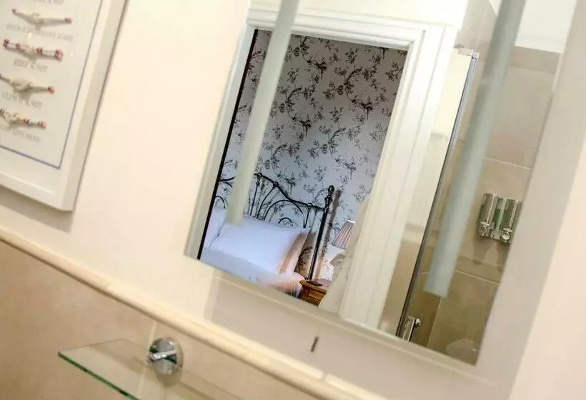 اتاق استاندارد با تخت بزرگ, Strathallan Bed And Breakfast