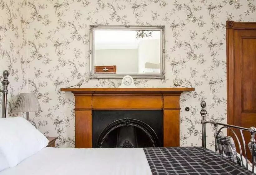 اتاق استاندارد با تخت بزرگ, Strathallan Bed And Breakfast