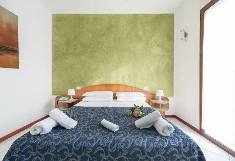 اتاق استاندارد با بالکن, Regina Hotel E Ristorante