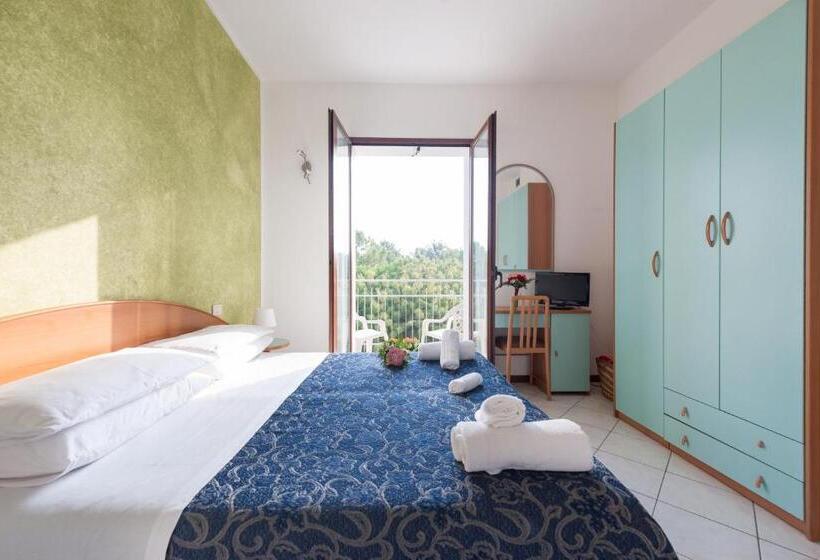 اتاق سوپریور با بالکن, Regina Hotel E Ristorante