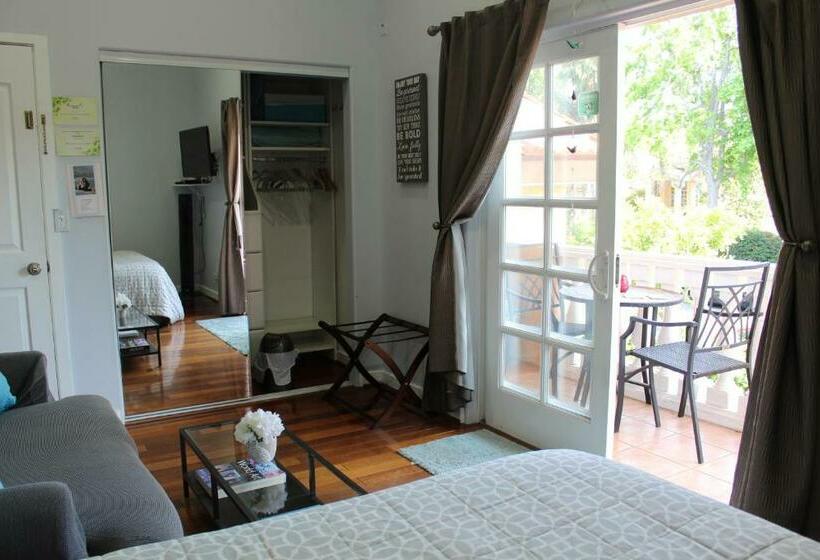 스위트, Sweet Dreams B&b La