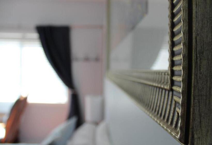 스위트, Sweet Dreams B&b La