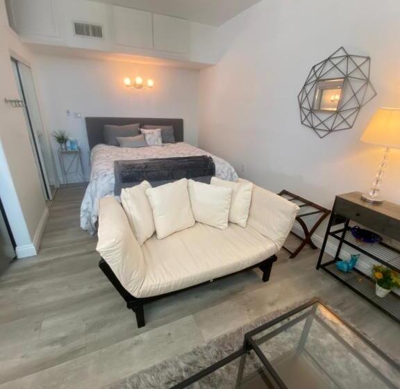 스탠다드 스튜디오 킹침대, Sweet Dreams B&b La