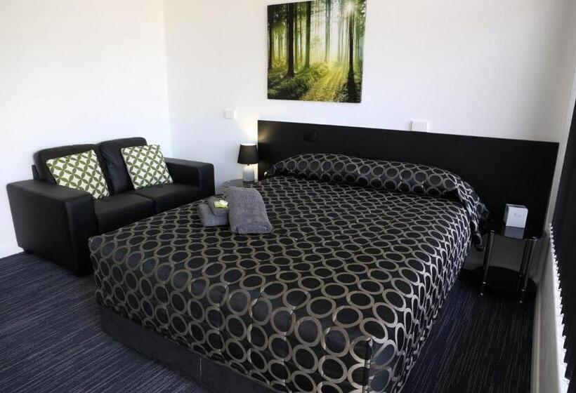 חדר דלוקס, Twin Swans Motel