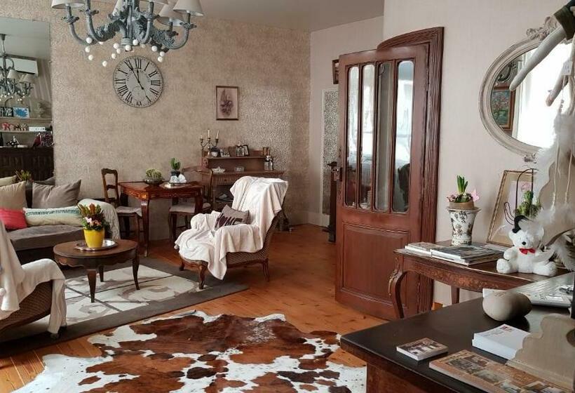 Номер Стандарт, Au Nid De La Madeleine