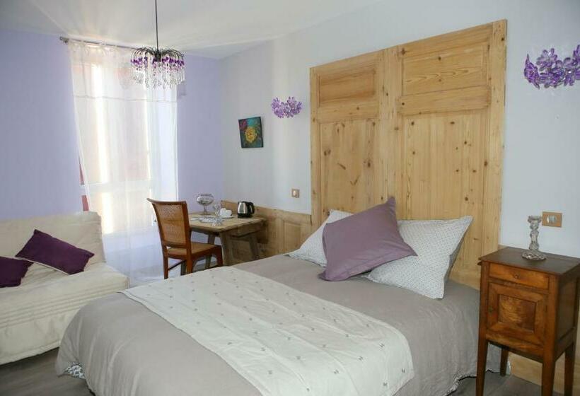 Номер Стандарт, Aux Pierres Magiques